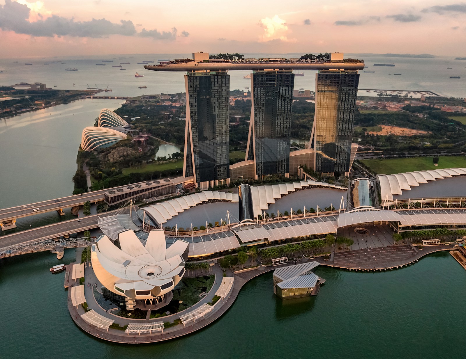 Singapore’s Marina Bay skyline at dusk